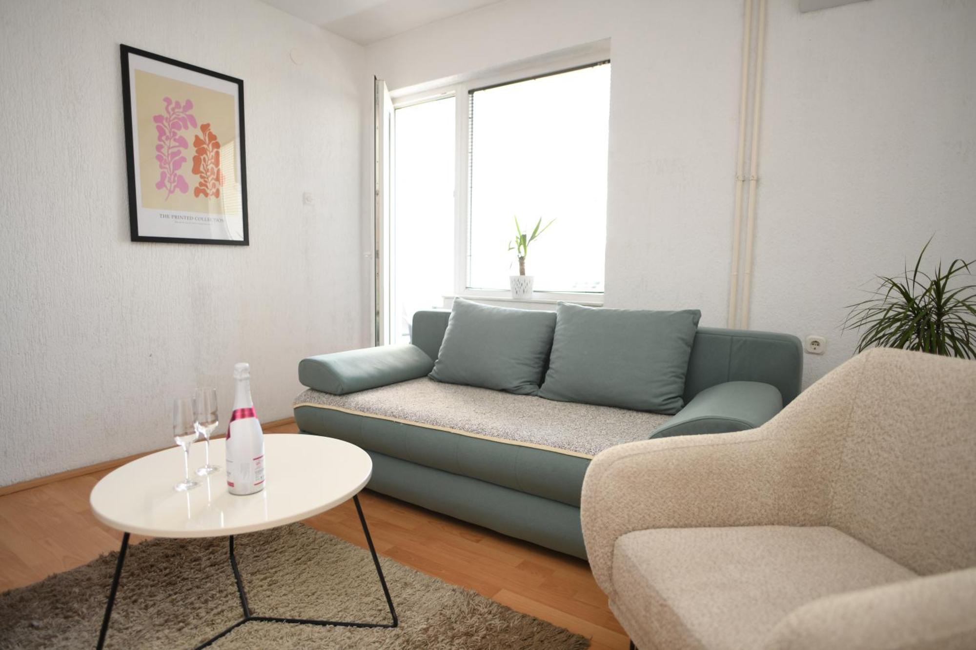 Cinema Vardar Apartment Скоп'є Екстер'єр фото