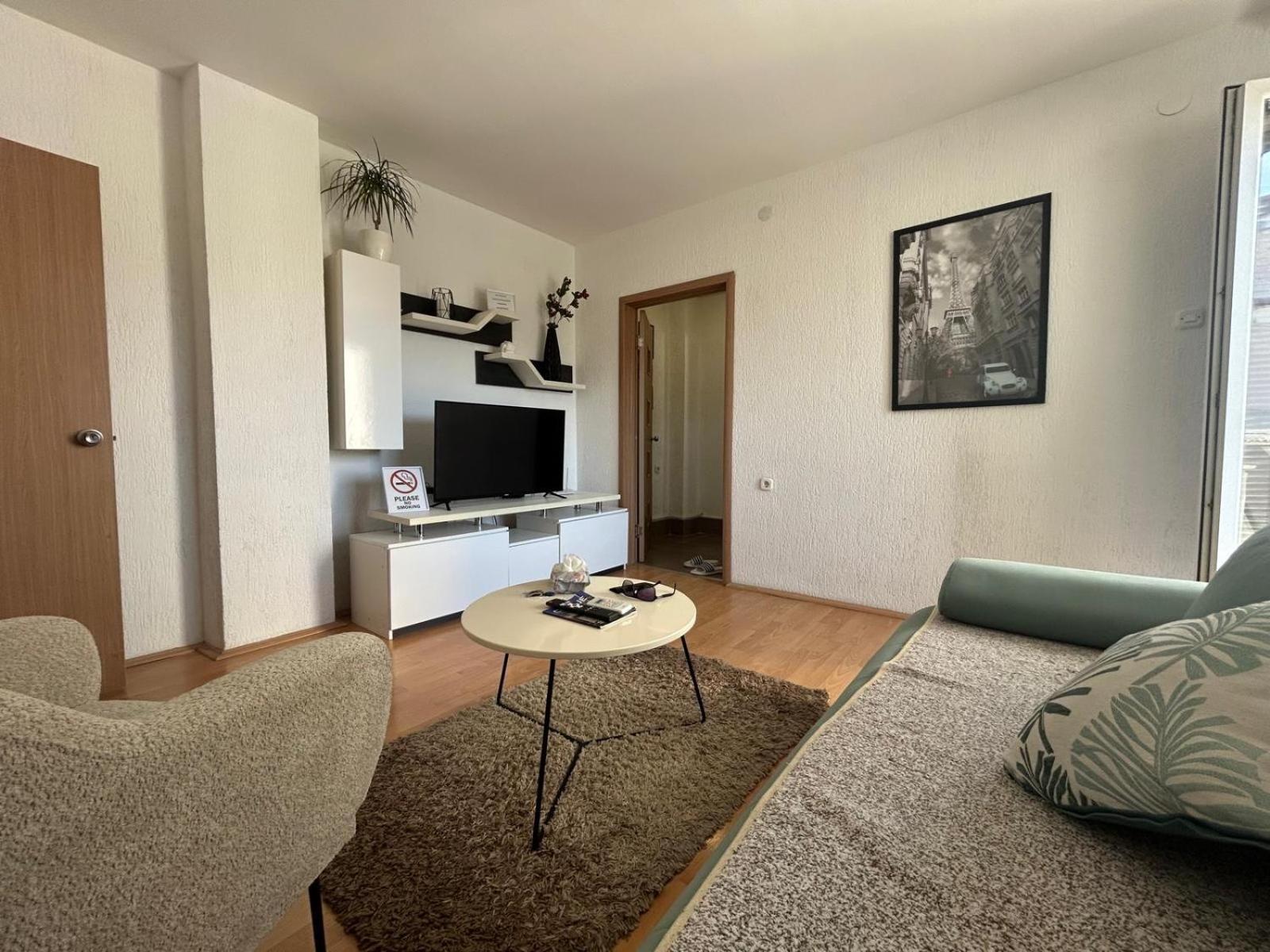 Cinema Vardar Apartment Скоп'є Екстер'єр фото